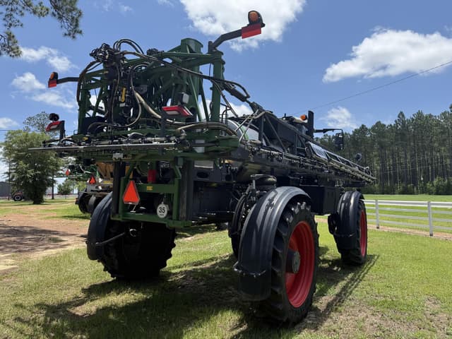 Image of Fendt RoGator 932 equipment image 3