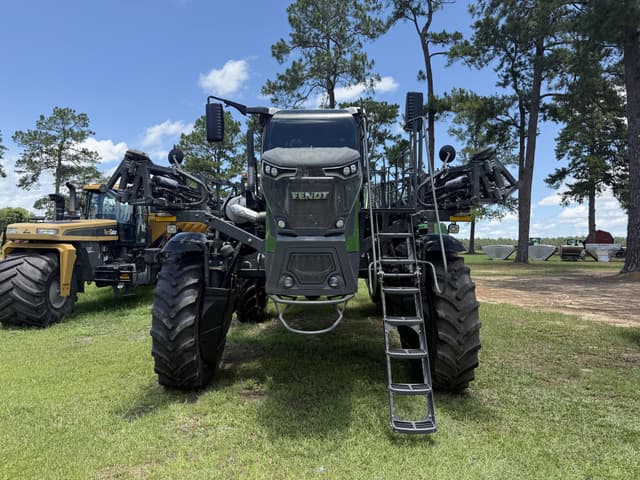 Image of Fendt RoGator 932 equipment image 2