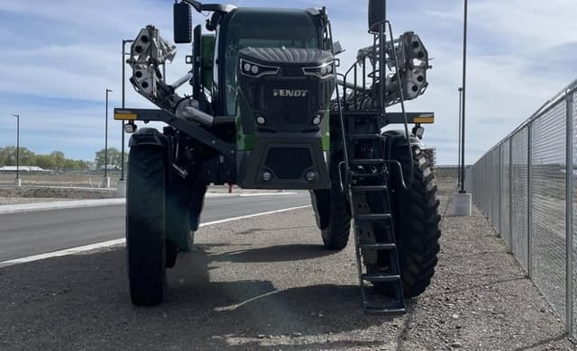 Image of Fendt RoGator 937 equipment image 1