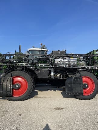 Image of Fendt RoGator 937 equipment image 1