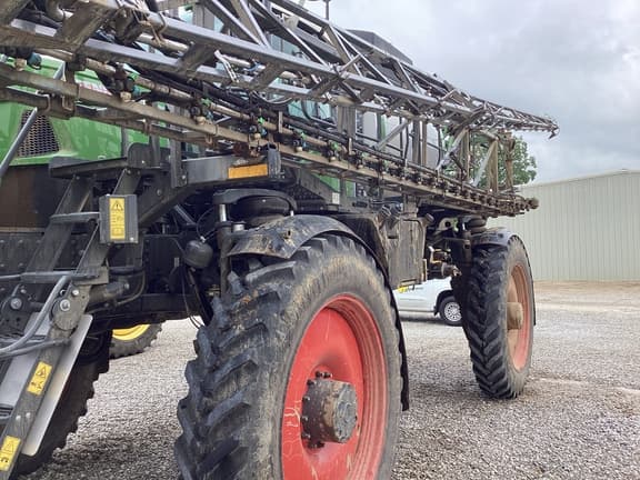 Image of Fendt RoGator 937H equipment image 4