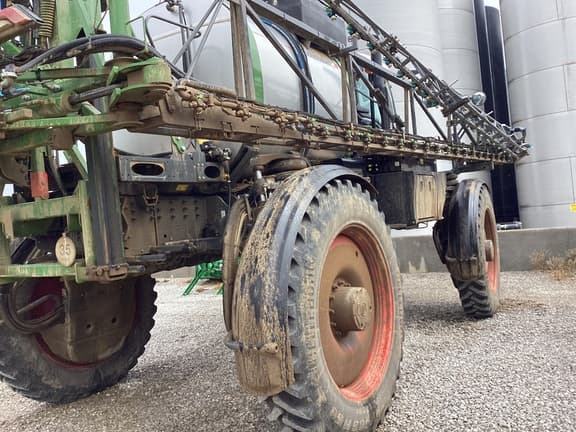 Image of Fendt RoGator 937H equipment image 2