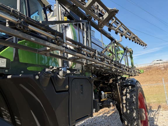 Image of Fendt RoGator 937H equipment image 2