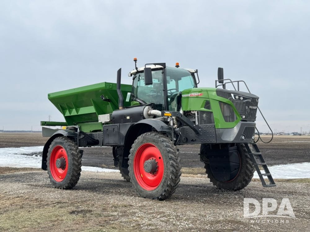 2024 Fendt RoGator 932 Equipment Image0