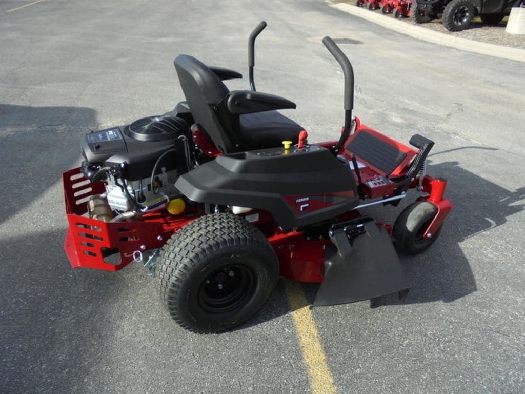 2024 Ferris 300S  Equipment Image0