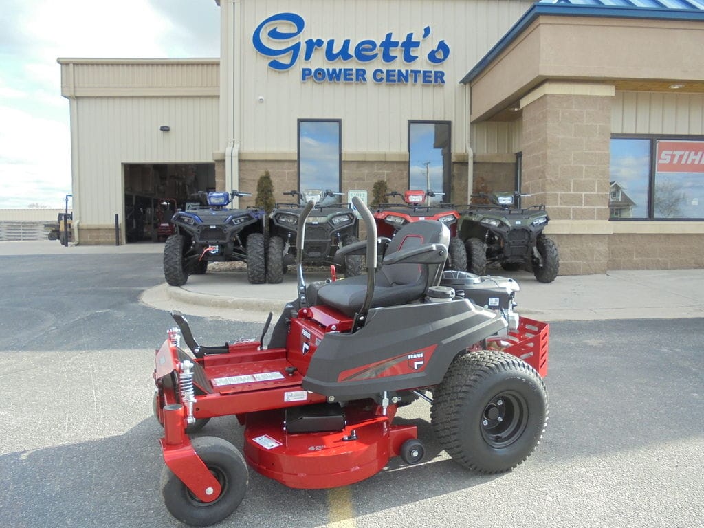 2024 Ferris 300S  Equipment Image0