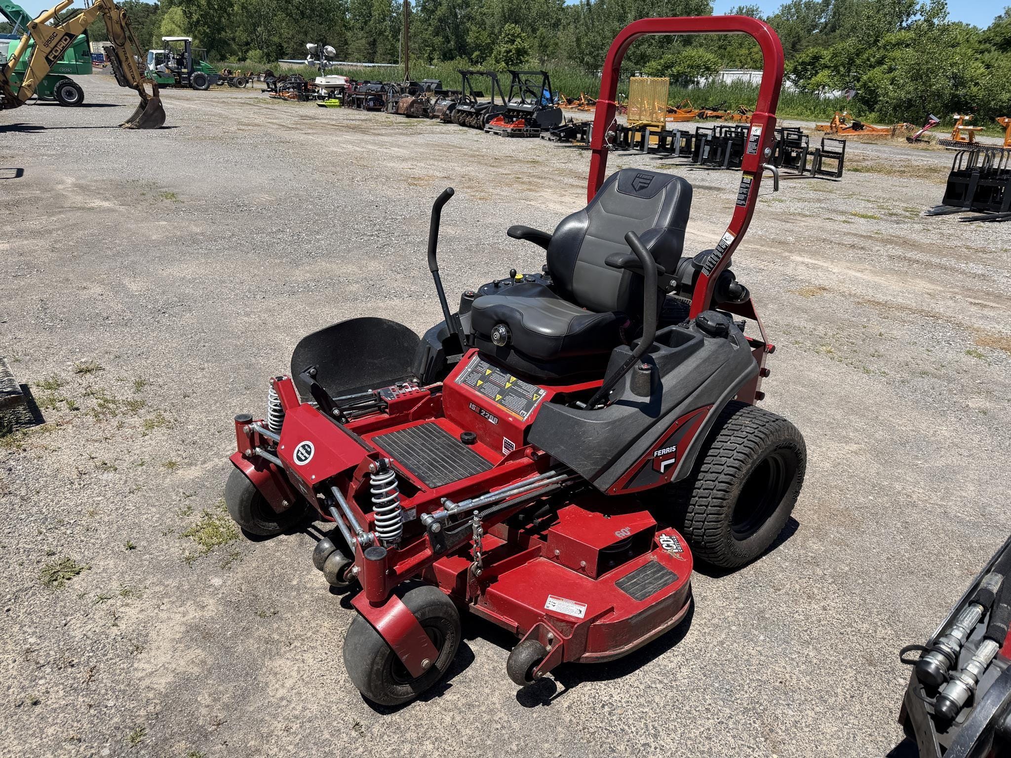 2024 Ferris ISX2200 Equipment Image0