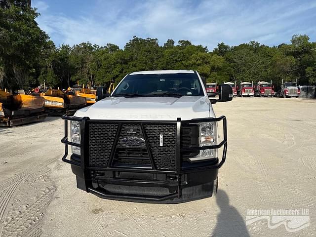 Image of Ford F-250 equipment image 1