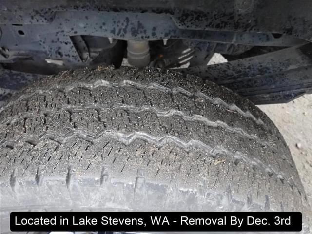 Image of Ford F-350 equipment image 2