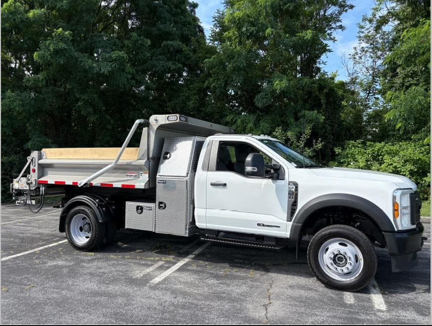 Image of Ford F-550 Image 0