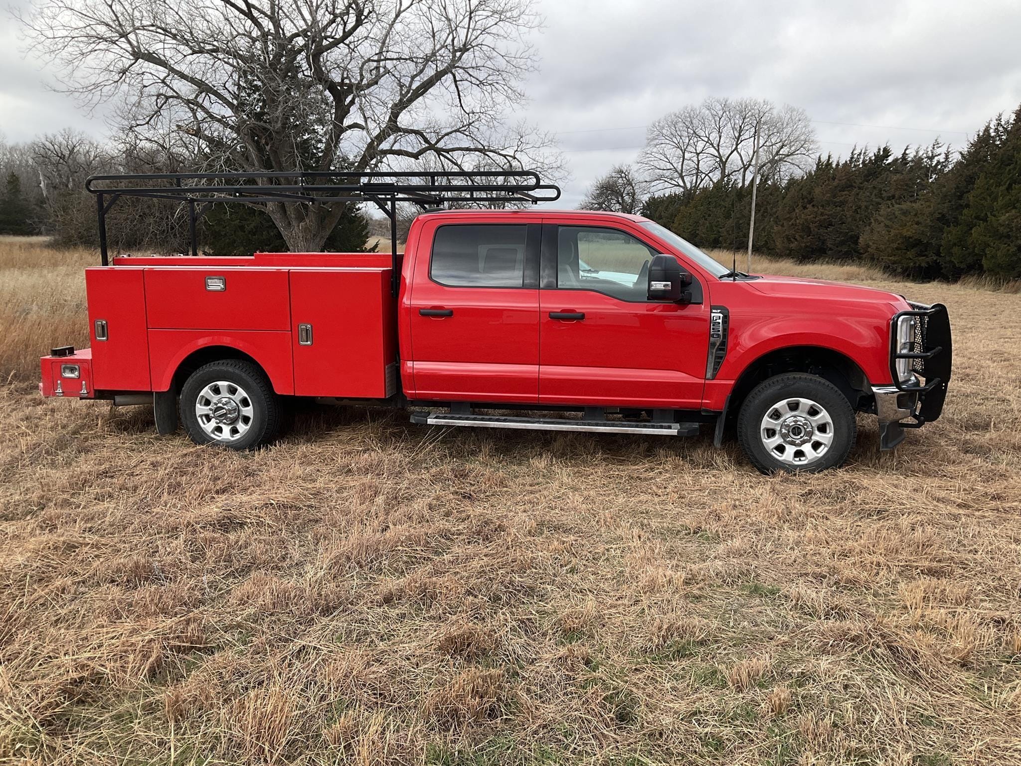 2024 Ford F-250 Equipment Image0
