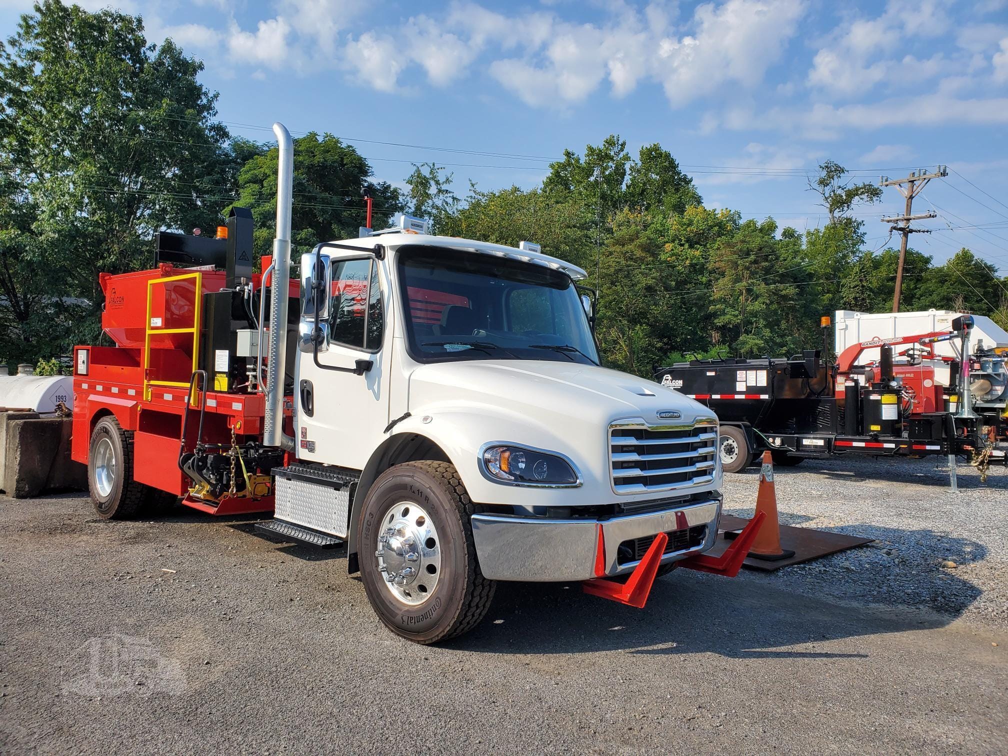 2024 Freightliner Business Class M2 106 Equipment Image0