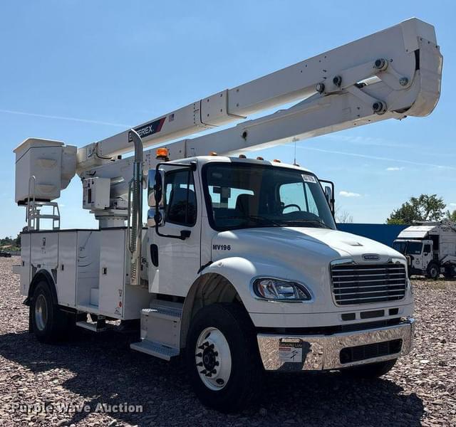 Image of Freightliner Business Class M2 equipment image 2