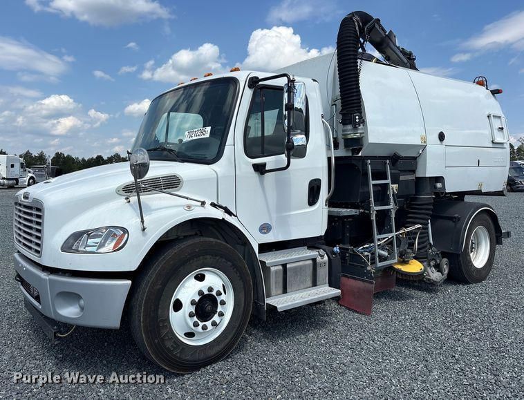 2024 Freightliner Business Class M2 Equipment Image0