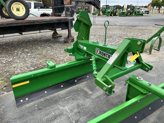 2024 Frontier RB2309 Equipment Image0