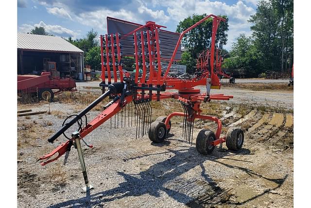 Image of Kuhn GA 4231T equipment image 1