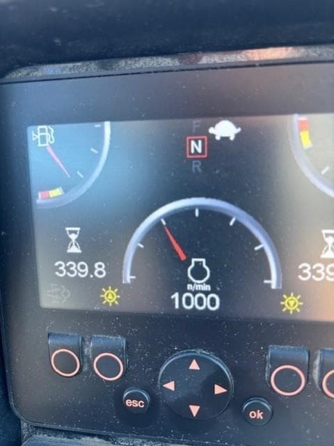 Image of Gehl AL650 equipment image 1