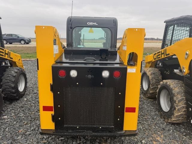 Image of Gehl R165 equipment image 3