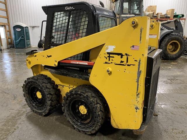 Image of Gehl R165 equipment image 2