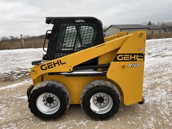 Image of Gehl R165 equipment image 2