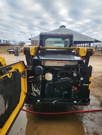 Image of Gehl V210 equipment image 3