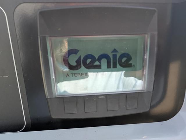 Image of Genie S-45 XC equipment image 3