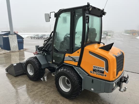 Image of Giant G2700HD+ equipment image 4