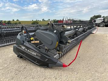 Main image Gleaner 9330