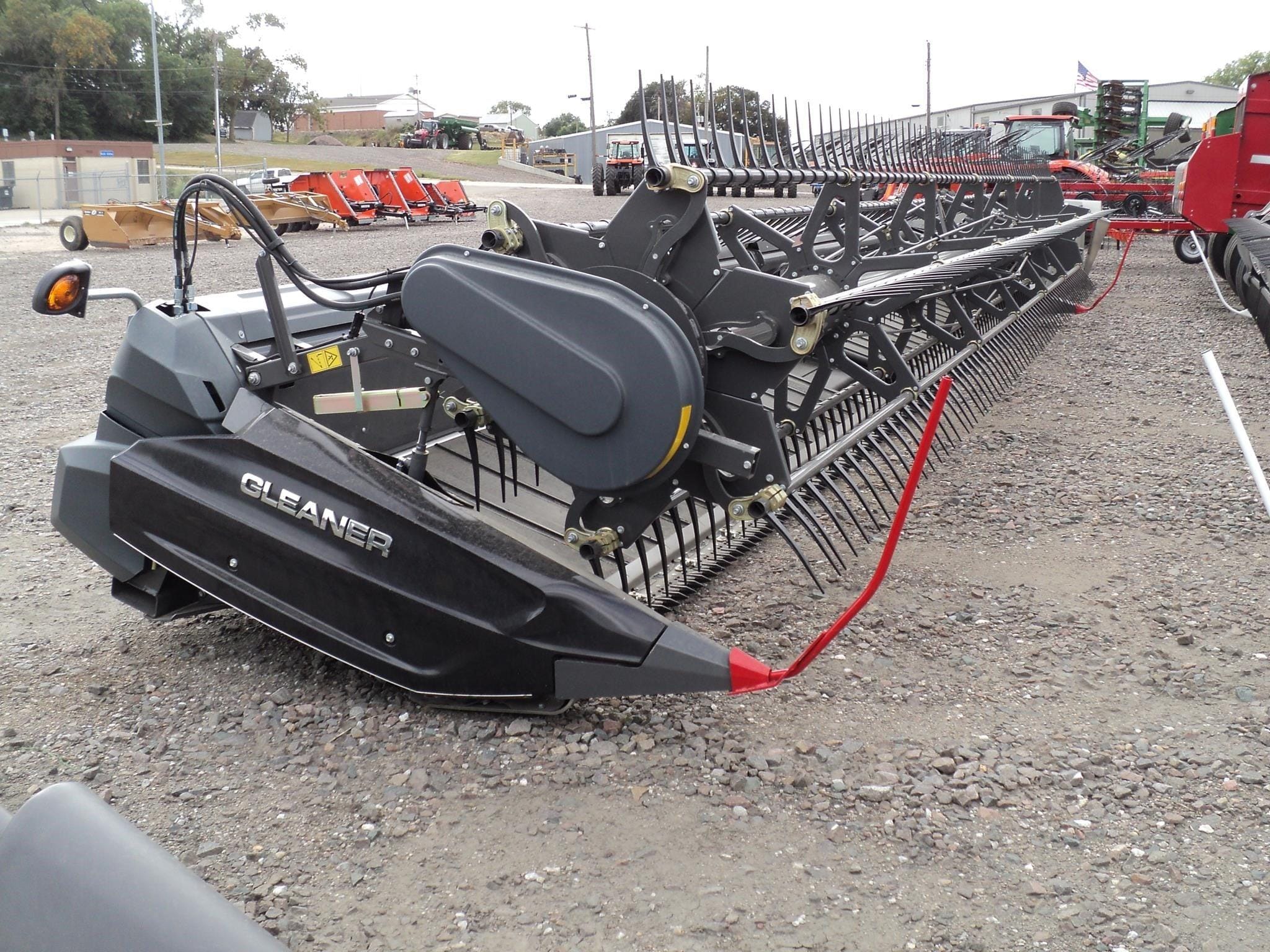 2024 Gleaner 9335 Equipment Image0