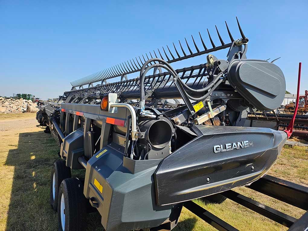 2024 Gleaner Undetermined Equipment Image0