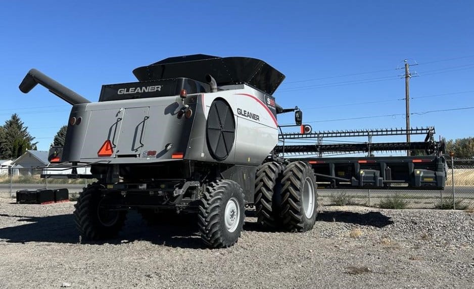 2024 Gleaner S98 Equipment Image0