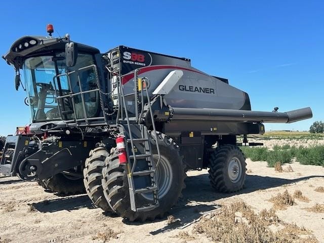 2024 Gleaner S98 Equipment Image0