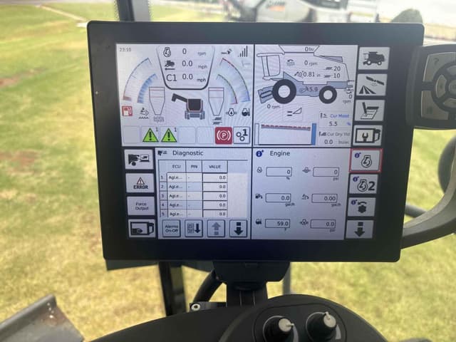 Image of Gleaner S98 equipment image 3