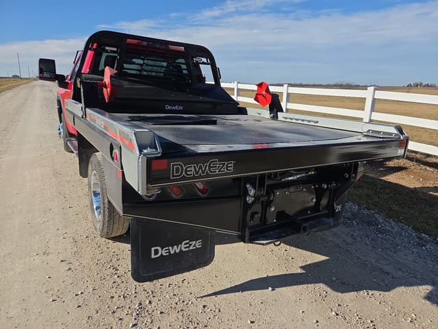 Image of GMC 3500 equipment image 4