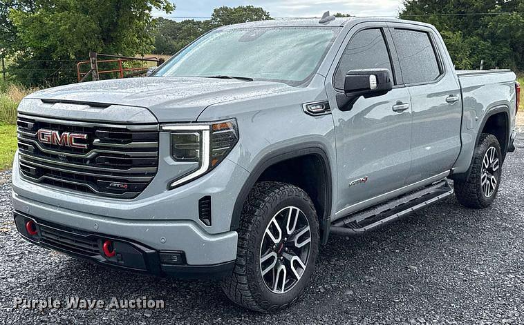 Image of GMC Sierra 1500 Primary image
