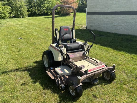 2024 Grasshopper 226V Equipment Image0
