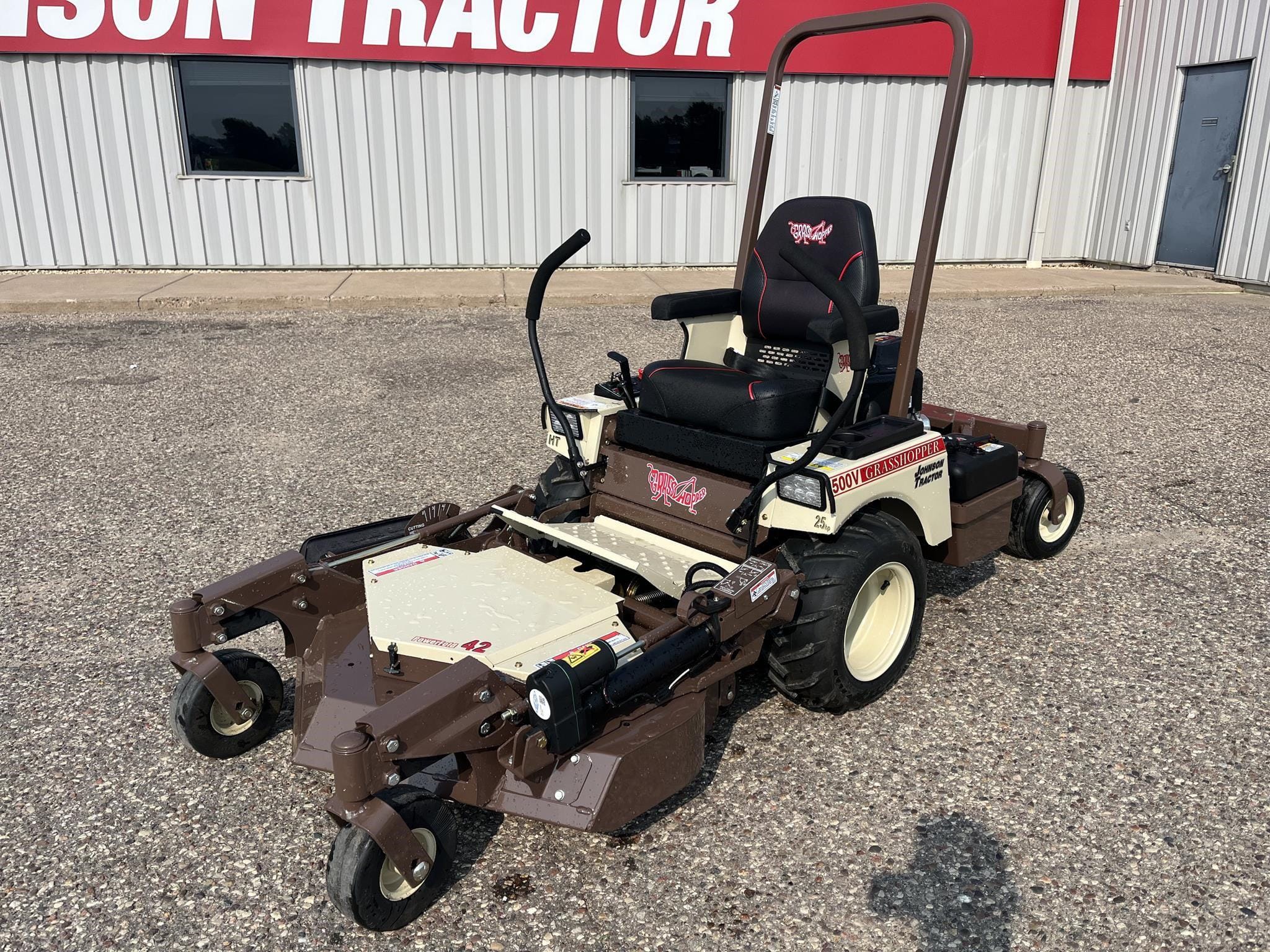 2024 Grasshopper 525V Equipment Image0