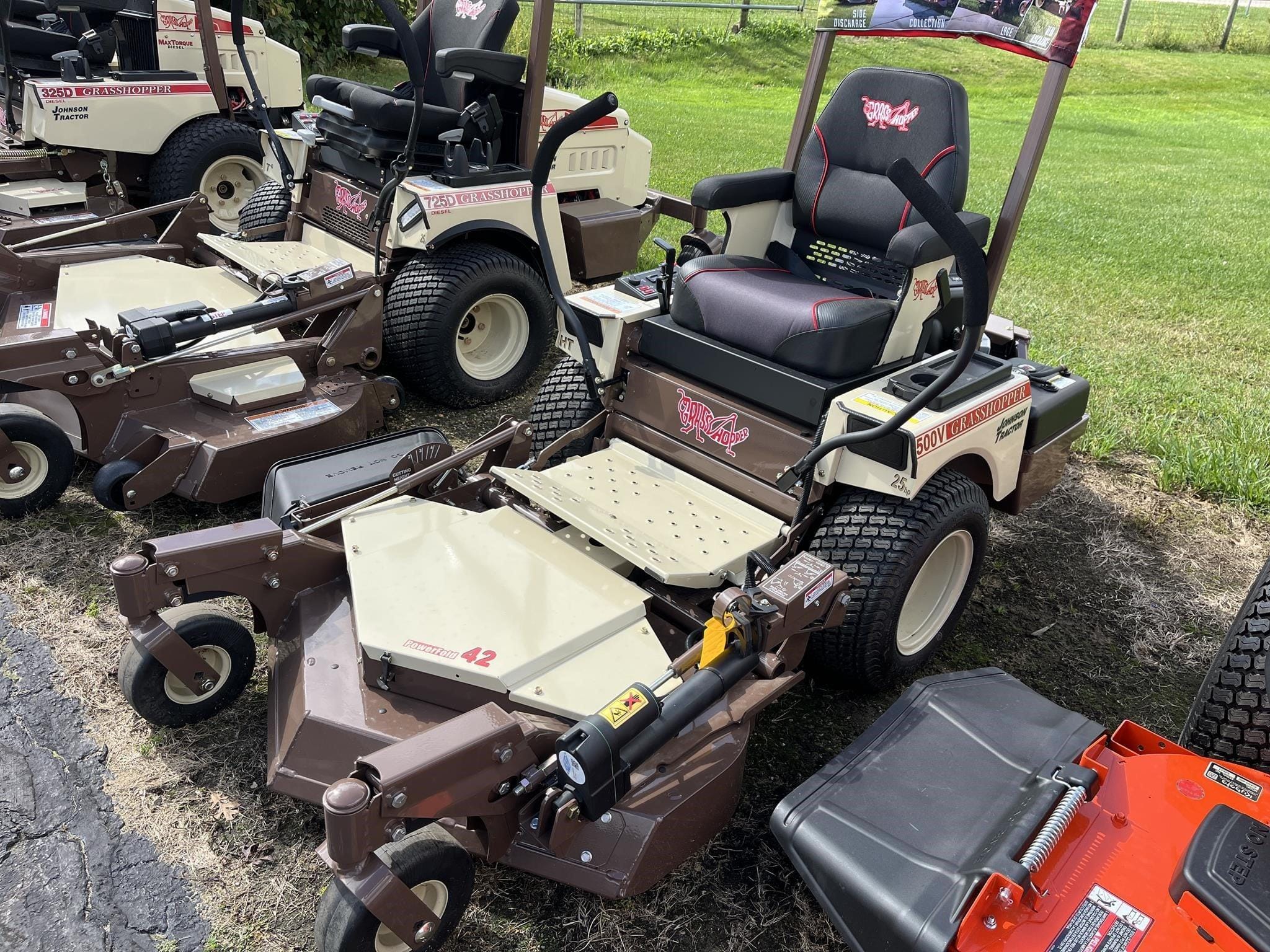 2024 Grasshopper 500V Equipment Image0