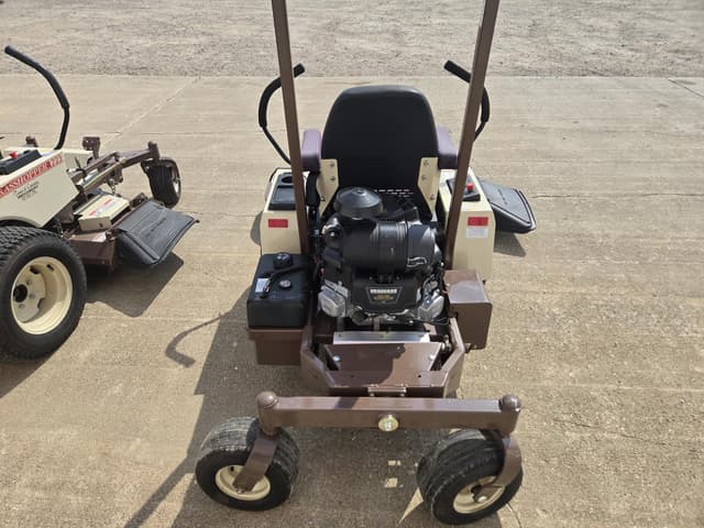 Image of Grasshopper 526V equipment image 4
