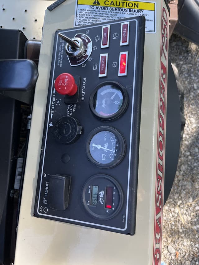 Image of Grasshopper 725D equipment image 2