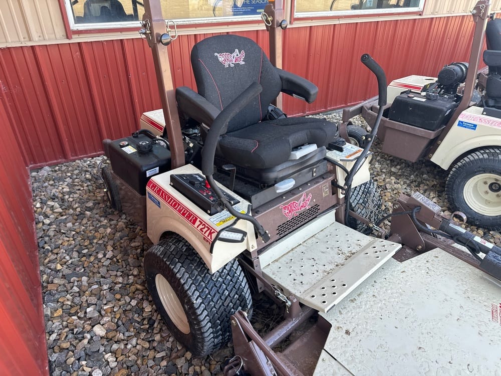 2024 Grasshopper 727K Equipment Image0