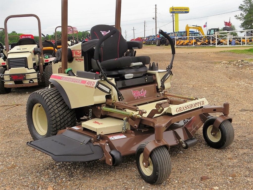 2024 Grasshopper 400D Equipment Image0