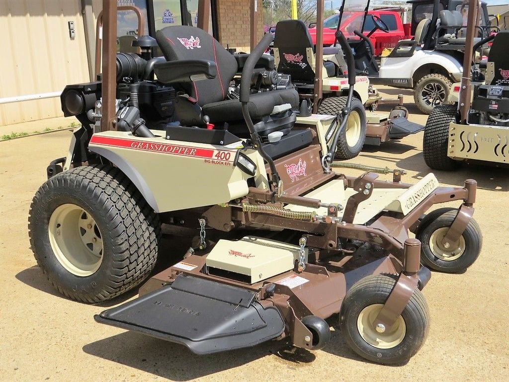 2024 Grasshopper 400 Equipment Image0