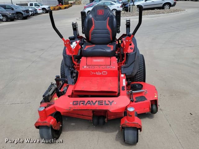 Image of Gravely Pro-Turn 660 equipment image 1