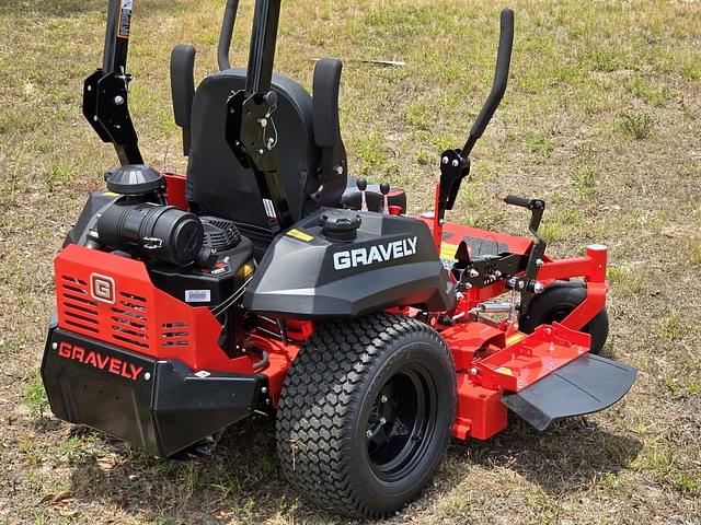 Image of Gravely Pro-Turn 148 equipment image 2