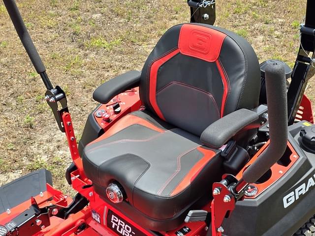 Image of Gravely Pro-Turn 148 equipment image 4