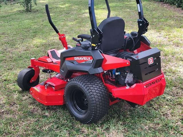 Image of Gravely Pro-Turn 360 equipment image 3