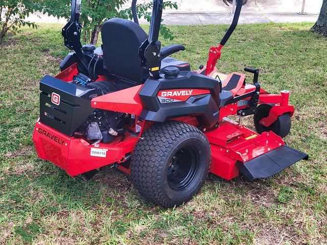 Image of Gravely Pro-Turn 360 equipment image 4