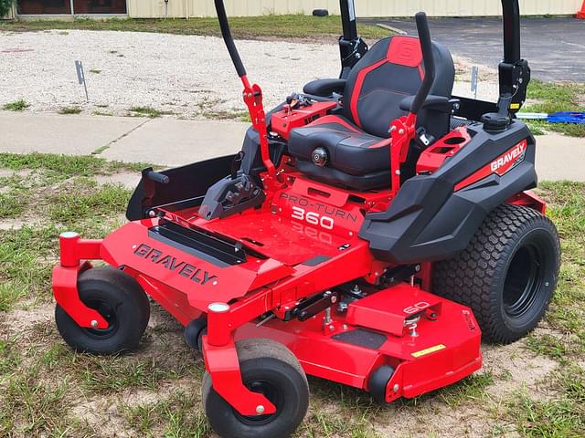 Image of Gravely Pro-Turn 360 equipment image 3