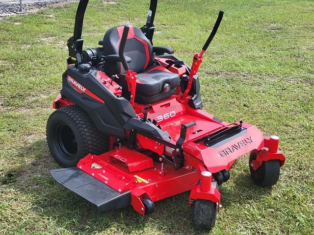 Image of Gravely Pro-Turn 360 equipment image 2